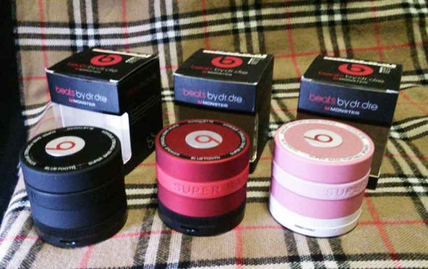 ลำโพงบลูทูธ ไร้สาย ราคาถูก ตัวเล็ก พลัง SUPER BASS เพิ่มอรรถรส ดูหนัง-ฟังเพลง บนมือถือของคุณ