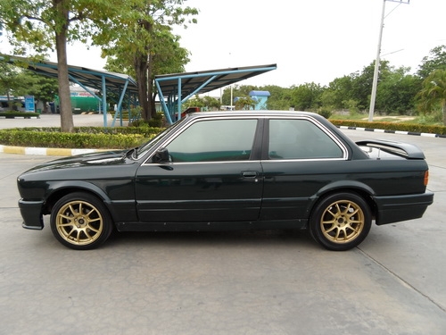 ขาย BMW E30 COUPE ขาย BMW E30 COUPE