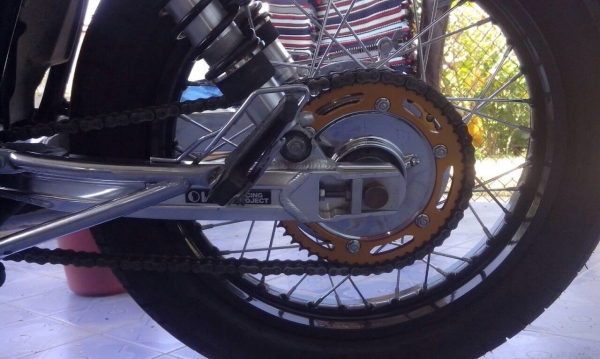 < ลดราคา > yamaha sr 400  อินวอย + สพม แท้ๆ 80,000 สนใจจริงต่อรองได้ ติดต่อโดยตรง 097-918-6183