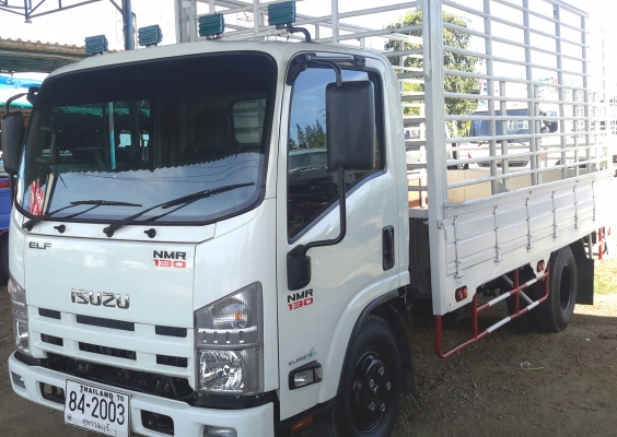 6 ล้อกลาง  *Euro.3*  ISUZU   NMR  130 แรงม้า *คอมมอนเรว* ยาว 4.30 ม. * รถสวยเดิม+สวยจริง *รถห้างแท้* มีเล่มพร้อมโอน