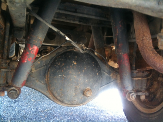 ขายรถ 6 ล้อ Hino KM310 เครื่องเดิม 110 แรง ไม่หลวมครับ กระบะไม้บานพับเป็นสแตนเลสทุกตัว 4.30 x 2.00 ม. ทะเบียน ม.79