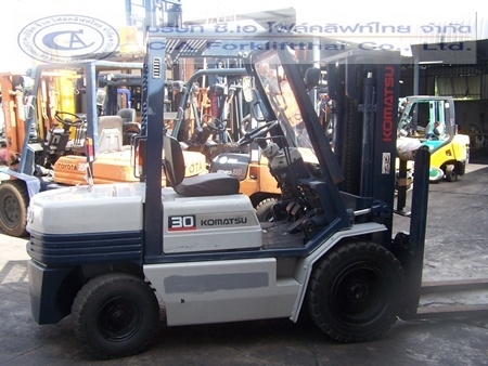 ขาย รถโฟล์คลิฟท์ KOMATSU รุ่น FD30-11