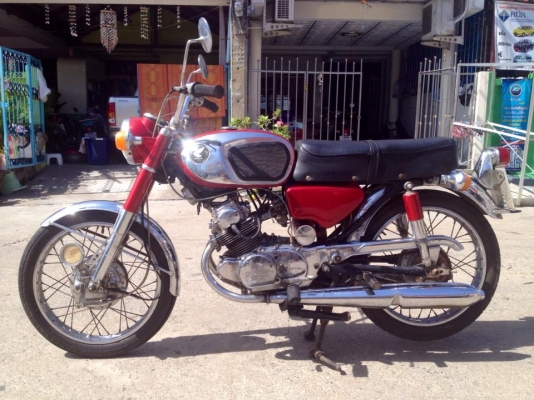 ขาย cb 175 k0 ทะเบียนเต็มพร้อมโอน เครื่องดีมากๆขี่มัน แท้ทั้งคัน สอบถามได้ครับ 0811160919