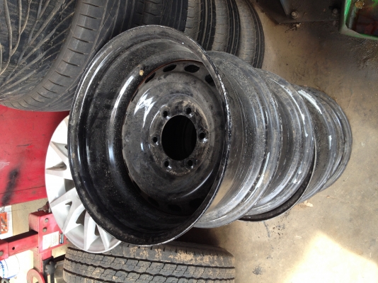 ขายล้อกะทะผ่า ขอบ 16x8 6 รู ออฟลึก 5 นิ้ว