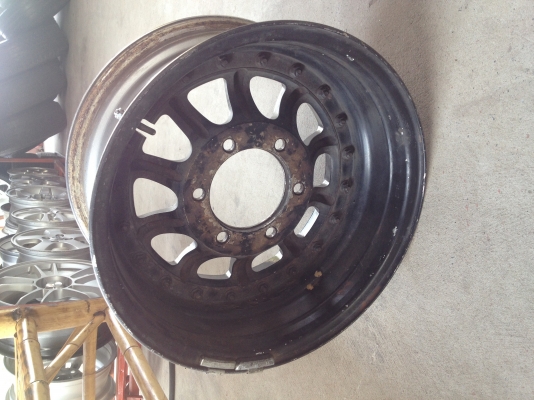 ขายล้อ 2 ชิ้นแท้ขอบ 15x7 ออฟ-15 6/139.7 ออฟลึก เดิมๆ ไร้ปัญหา ขายล้อ 2 ชิ้นแท้ขอบ 15x7 ออฟ-15 6/139.7 ออฟลึก เดิมๆ ไร้ปัญหา