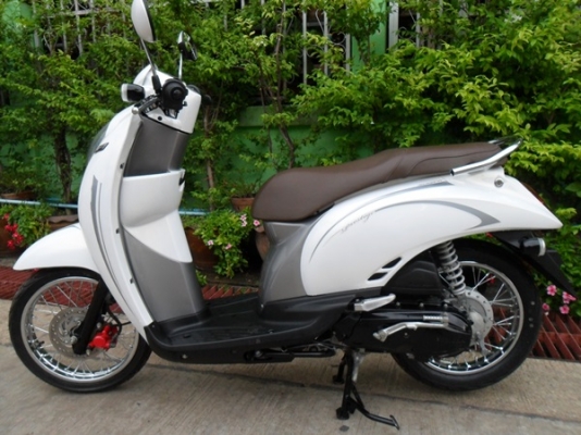 สกูปปี้ไอ ปี53 เครื่องฟิตสาร์ทติดง่ายชุดสีไม่มีรอย เอกสารพร้อมโอน