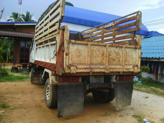 รถมิตซูบิชิ 6 ล้อดั้ม  ปี 36  สนใจติดต่อ 081-6079515