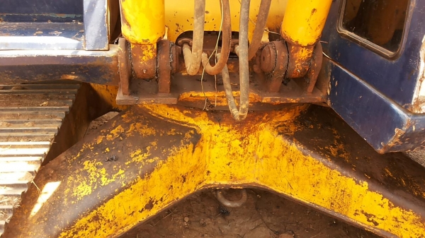 ***ขายแล้วครับขอบคุณ Truck2hand ขายแบคโฮ KOMATSU PC120-3 Sr.21893 เครื่องเดิมปั้มเดิม แน่นดีแรงดี ไม่เยิ้ม บูมอาร์มดีไม่มีปะไม่มีร้าว บุ้งกี๋ดีไม่ผุ เอวแน่นดีไม่มีแตก ช่วงล่าง โซ่ ใบแทร็ก โรลเลอร์ สภาพดี 70-80\% เฟรมดีไม่ผุ บอดี้สวยสีสันดี รถทำงานอยู่ปกติ ***ขายแล้วครับขอบคุณ Truck2hand ขายแบคโฮ KOMATSU PC120-3 Sr.21893 เครื่องเดิมปั้มเดิม แน่นดีแรงดี ไม่เยิ้ม บูมอาร์มดีไม่มีปะไม่มีร้าว บุ้งกี๋ดีไม่ผุ เอวแน่นดีไม่มีแตก ช่วงล่าง โซ่ ใบแทร็ก โรลเลอร์ สภาพดี 70-80\% เฟรมดีไม่ผุ บอดี้สวยสีสันดี รถทำงานอยู่ปกติ