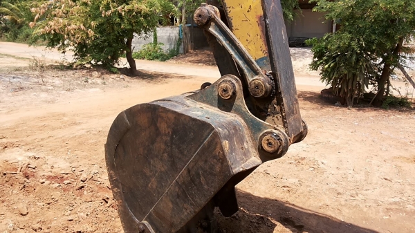 ***ขายแล้วครับขอบคุณ Truck2hand ขายแบคโฮ KOMATSU PC120-3 Sr.21893 เครื่องเดิมปั้มเดิม แน่นดีแรงดี ไม่เยิ้ม บูมอาร์มดีไม่มีปะไม่มีร้าว บุ้งกี๋ดีไม่ผุ เอวแน่นดีไม่มีแตก ช่วงล่าง โซ่ ใบแทร็ก โรลเลอร์ สภาพดี 70-80\% เฟรมดีไม่ผุ บอดี้สวยสีสันดี รถทำงานอยู่ปกติ ***ขายแล้วครับขอบคุณ Truck2hand ขายแบคโฮ KOMATSU PC120-3 Sr.21893 เครื่องเดิมปั้มเดิม แน่นดีแรงดี ไม่เยิ้ม บูมอาร์มดีไม่มีปะไม่มีร้าว บุ้งกี๋ดีไม่ผุ เอวแน่นดีไม่มีแตก ช่วงล่าง โซ่ ใบแทร็ก โรลเลอร์ สภาพดี 70-80\% เฟรมดีไม่ผุ บอดี้สวยสีสันดี รถทำงานอยู่ปกติ