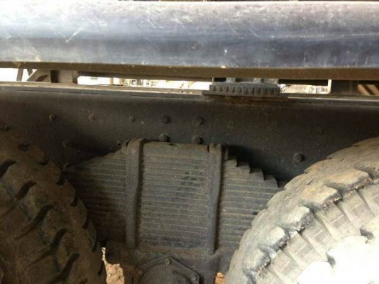 รถบรรทุก 10 ล้อ บรรทุกน้ำ  ยี่ห้อ HINO รุ่น FM127LA   180 แรงม้า