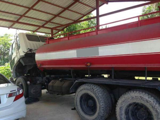 รถบรรทุก 10 ล้อ บรรทุกน้ำ  ยี่ห้อ HINO รุ่น FM127LA   180 แรงม้า