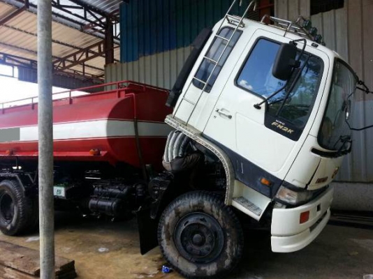 รถบรรทุก 10 ล้อ บรรทุกน้ำ  ยี่ห้อ HINO รุ่น FM127LA   180 แรงม้า