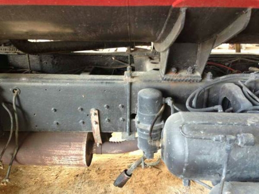 รถบรรทุก 10 ล้อ บรรทุกน้ำ  ยี่ห้อ HINO รุ่น FM127LA   180 แรงม้า