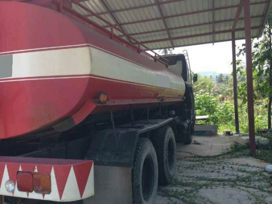 รถบรรทุก 10 ล้อ บรรทุกน้ำ  ยี่ห้อ HINO รุ่น FM127LA   180 แรงม้า