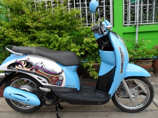 Honda scoopy I สีสวยสดใสวิ่งน้อยสภาพดีไม่มีรอยขีอขูดเครื่องใสๆแน่นๆ