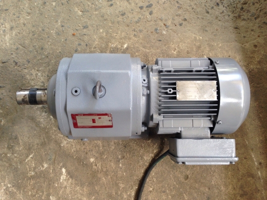 ขายมอเตอร์เกียร์ Sew Eurodrive ขนาด 1.5 HP. 380 V อัตราทด 1:33 เพลาประมาณ 41 รอบต่อนาที สภาพสวย พร้อมใช้งาน ขายมอเตอร์เกียร์ Sew Eurodrive ขนาด 1.5 HP. 380 V อัตราทด 1:33 เพลาประมาณ 41 รอบต่อนาที สภาพสวย พร้อมใช้งาน