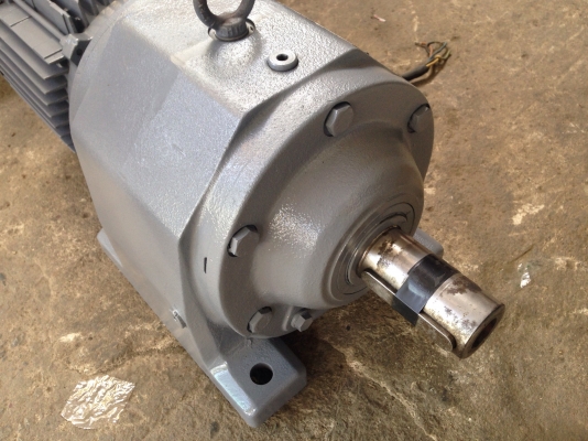 ขายมอเตอร์เกียร์ Sew Eurodrive ขนาด 1.5 HP. 380 V อัตราทด 1:33 เพลาประมาณ 41 รอบต่อนาที สภาพสวย พร้อมใช้งาน ขายมอเตอร์เกียร์ Sew Eurodrive ขนาด 1.5 HP. 380 V อัตราทด 1:33 เพลาประมาณ 41 รอบต่อนาที สภาพสวย พร้อมใช้งาน