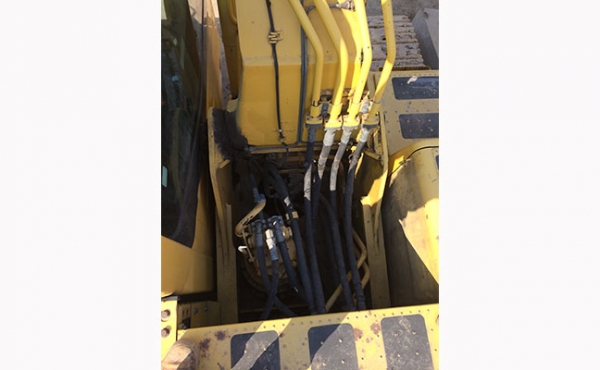 รถแบคโฮมือสอง KOMUTSU PC200-8 สภาพรถเยี่ยม 090-268-2646