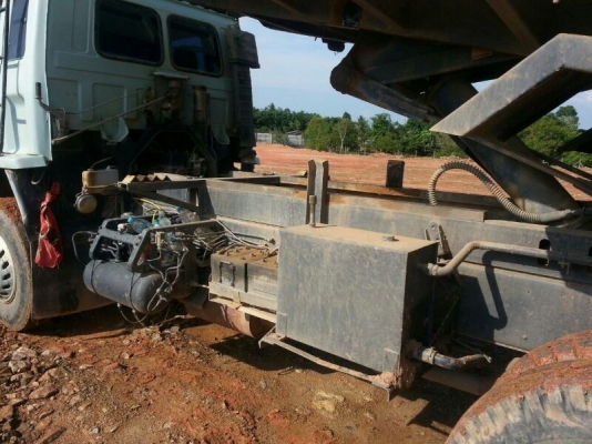 รถอีซูซู  10  ล้อดั้ม  FXZ  นางฟ้าแท้  240  แรงม้า  ปี  39  สนใจติดต่อ  081-6079515