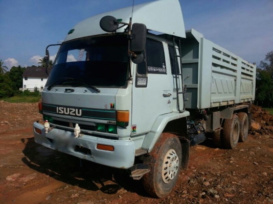 รถอีซูซู  10  ล้อดั้ม  FXZ  นางฟ้าแท้  240  แรงม้า  ปี  39  สนใจติดต่อ  081-6079515