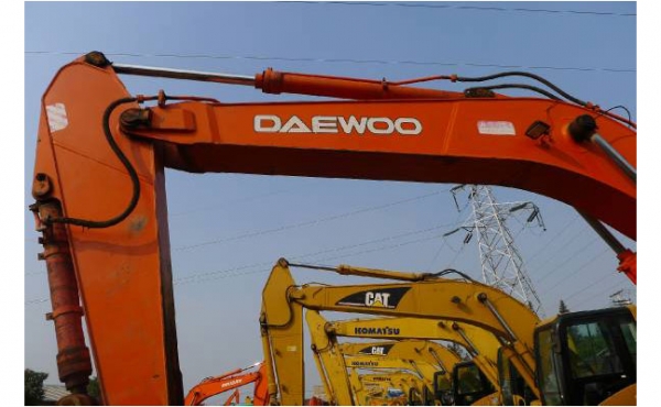 รถแบคโฮมือสอง DAEWOO DH300LC-V สภาพรถเยี่ยม 090-268-2646