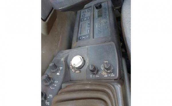 รถแบคโฮมือสอง HITACHI ZX200-3 สภาพรถเยี่ยม 090-268-2646