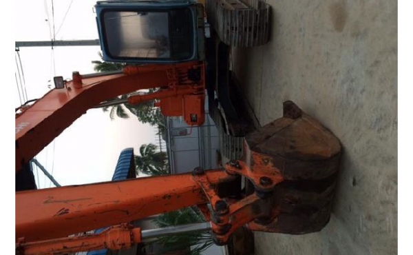 รถแบคโฮมือสอง HITACHI EX120 สภาพรถเยี่ยม 090-268-2646