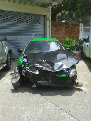 ประกาศขายรถเก๋งราคาูถูก ฮอนด้าซีวิค 3 ประตู ขายตามสภาพครับ