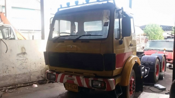 ขายรถหัวลาก 10 ล้อ Benz4228 พร้อมทะเบียน