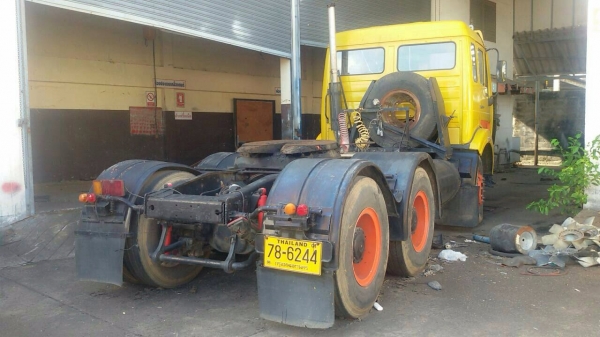 ขายรถหัวลาก 10 ล้อ Benz4228 พร้อมทะเบียน