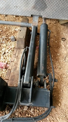 ลิฟท้ายใส่หกล้อกลาง