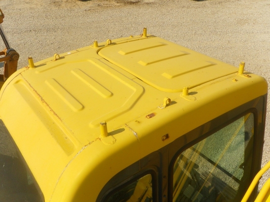 KOMATSU PC130-6E มือสองญี่ปุ่นแท้ๆ เลยครับ สนใจติดต่อ น๊อค 098-246-3778