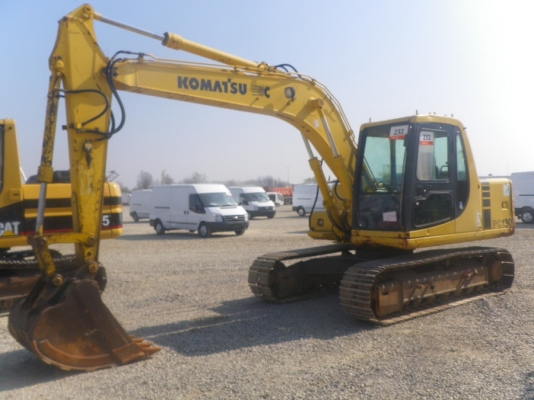 KOMATSU PC130-6E มือสองญี่ปุ่นแท้ๆ เลยครับ สนใจติดต่อ น๊อค 098-246-3778