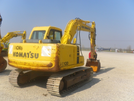 KOMATSU PC130-6E มือสองญี่ปุ่นแท้ๆ เลยครับ สนใจติดต่อ น๊อค 098-246-3778