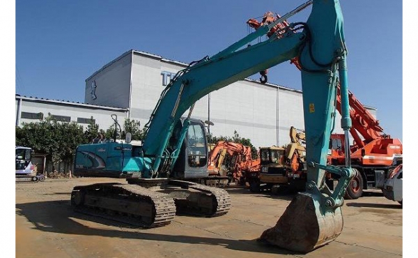 รถแบคโฮมือสอง KOBELCO SK200-8 สภาพรถเยี่ยม 090-268-2646