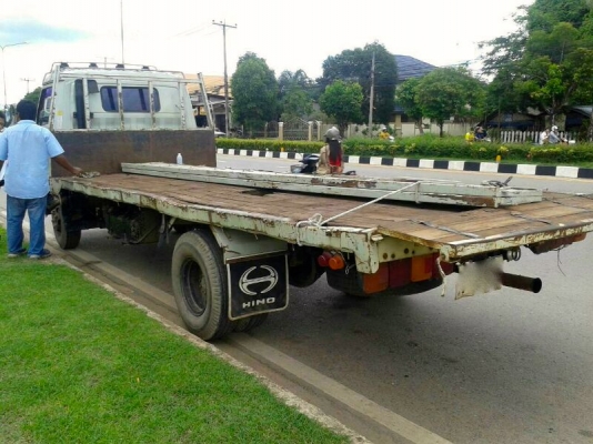 รถฮีโน่ 6 ล้อ FC2W 120 แรงม้า  ปี  39  สนใจติดต่อ  081-6079515