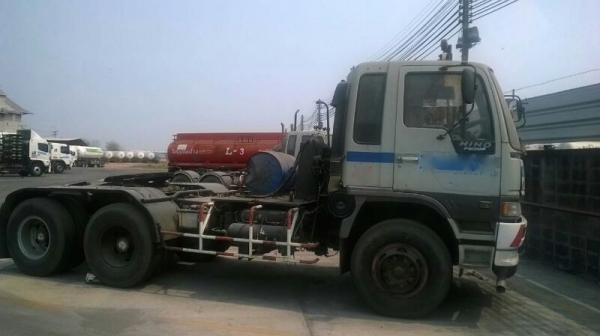 รถฮี่โน่ 10 ล้อหัวลาก FM3M  240 แรงม้าขายเฉพาะหัว   ปี 39   สนใจติดต่อ 081-6079515