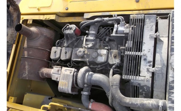 รถแบคโฮมือสอง Komatsu PC210-LC สภาพรถเยี่ยม 090-268-2646