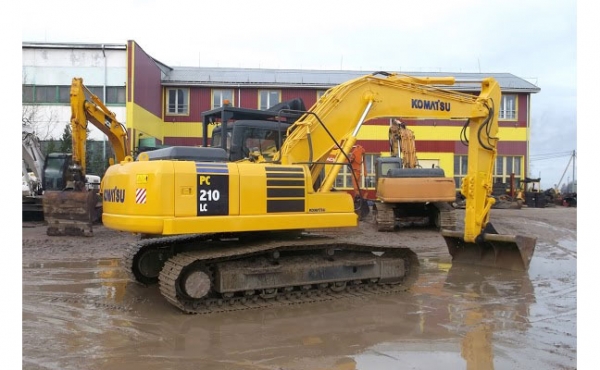 รถแบคโฮมือสอง Komatsu PC210-LC สภาพรถเยี่ยม 090-268-2646