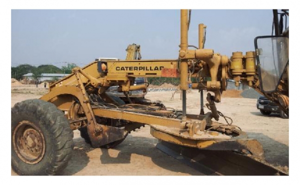 รถเกรดมือสอง CAT 140G สภาพรถเยี่ยม 090-268-2646
