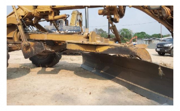 รถเกรดมือสอง CAT 140G สภาพรถเยี่ยม 090-268-2646