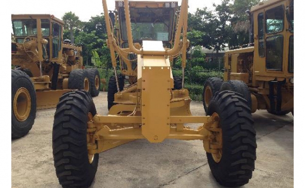 รถเกรดมือสอง CAT 14H สภาพรถเยี่ยม 090-268-2646