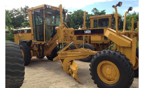 รถเกรดมือสอง CAT 14H สภาพรถเยี่ยม 090-268-2646