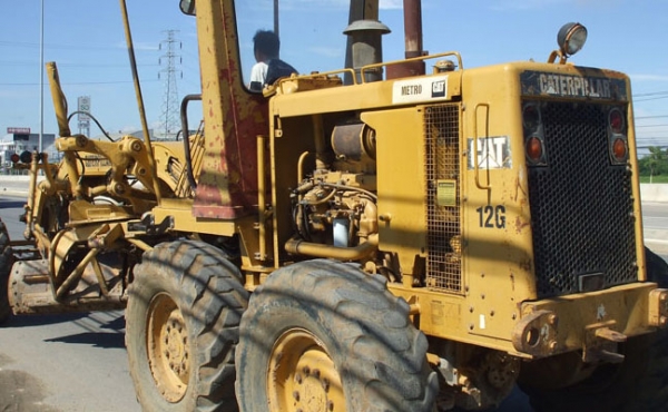 รถเกรดมือสอง CAT 12G สภาพรถเยี่ยม 090-268-2646