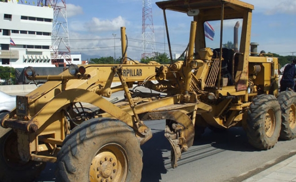 รถเกรดมือสอง CAT 12G สภาพรถเยี่ยม 090-268-2646