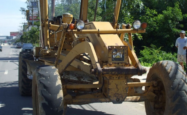 รถเกรดมือสอง CAT 12G สภาพรถเยี่ยม 090-268-2646