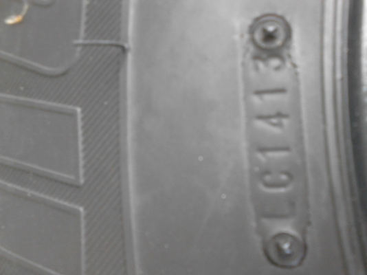 215R14 BRIDGE STONE LEO 677   มี 1 ล้อ  TEL.081-427-3941