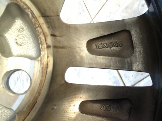 ล้อแม๊กTRD ขนาด15×51/2J ล้อแม๊กTRD ขนาด15×51/2J