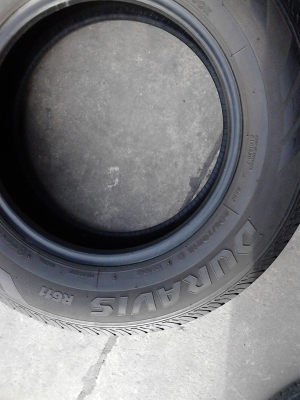 205/70R15  BRIDGESTONE DURAVIS R611 TEL.081-427-3941