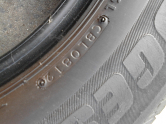 205/70R15  BRIDGESTONE DURAVIS R611 TEL.081-427-3941